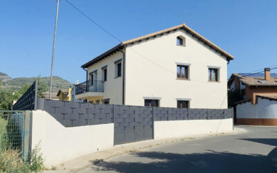 AMPLIACIÓN Y REFORMA DE VIVIENDA UNIFAMILIAR AISLADA